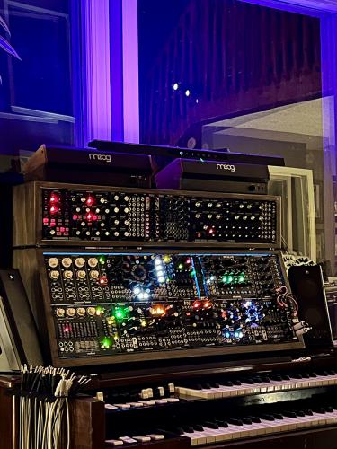 24 Eurorack modular synth with new moog modules